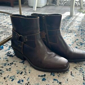 Sun & Stone Phoebie Harness boots Sz 9.5